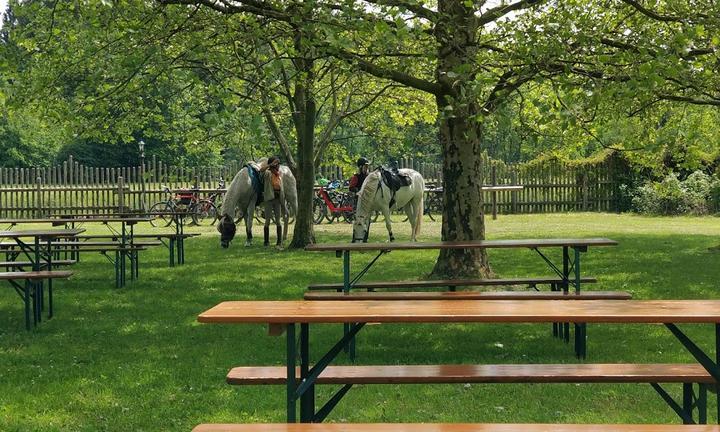 Hof-Biergarten Grenzebach